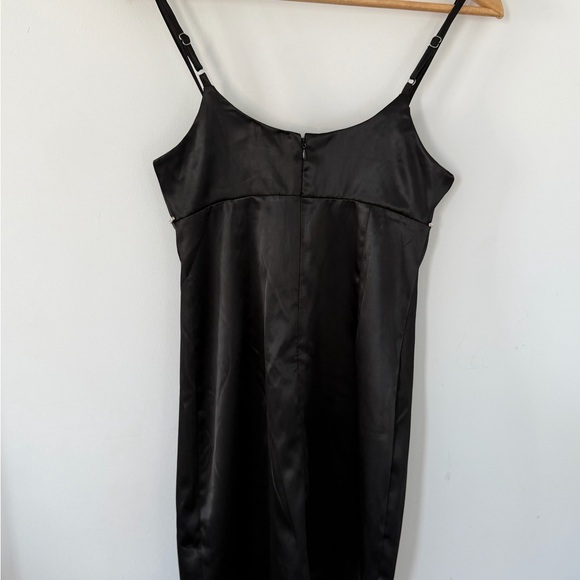 Chic Black Satin Mini Dress - Picture 3 of 4